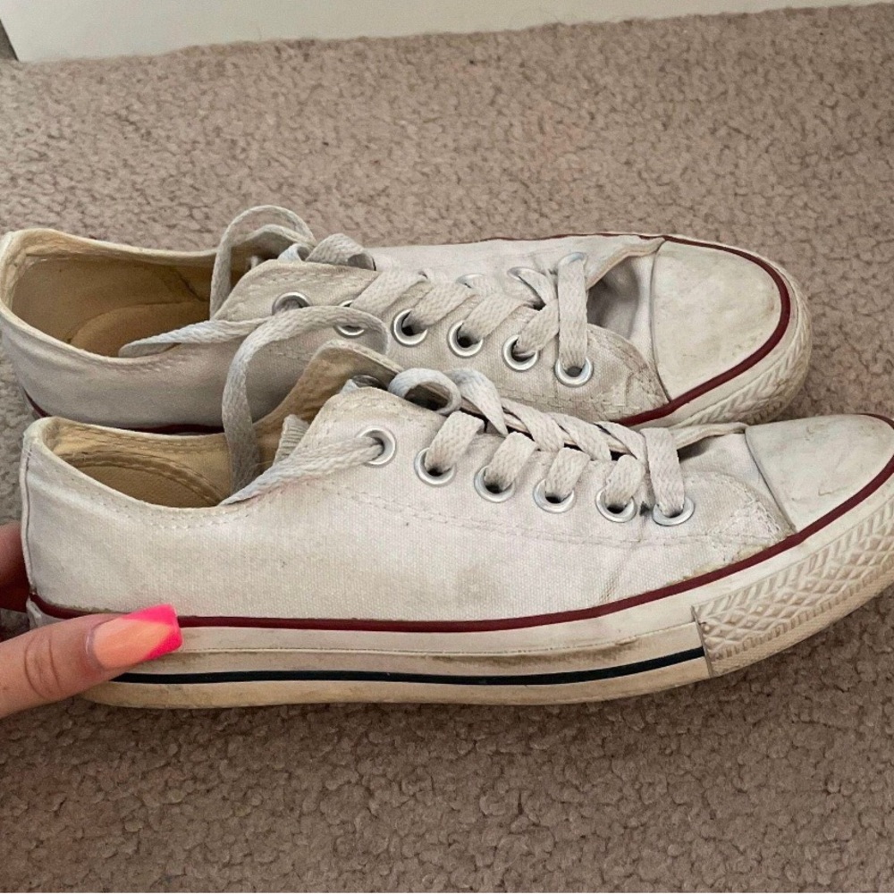 White All Star Converse